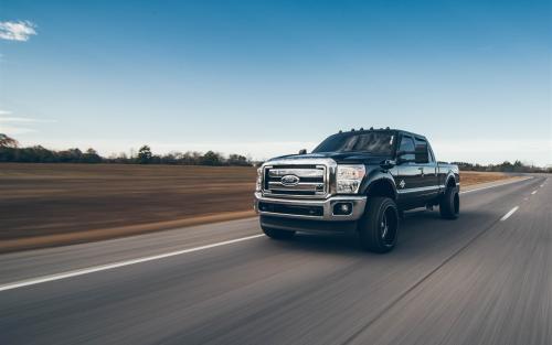 炫技！福特新专利将卡车车厢变成电影院