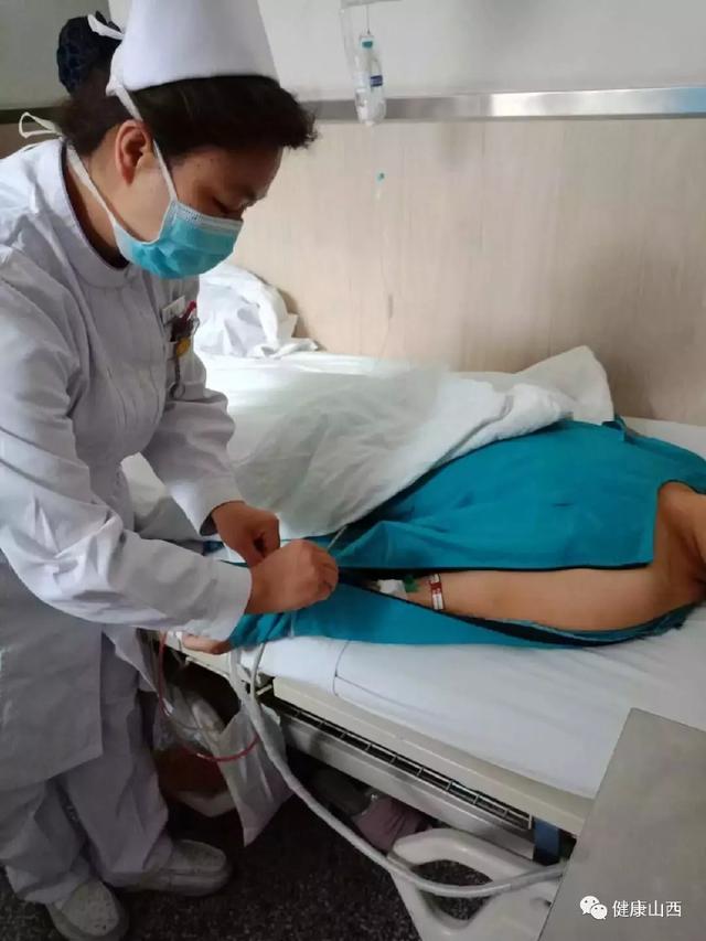 山西护士发明术后护理服获国家专利